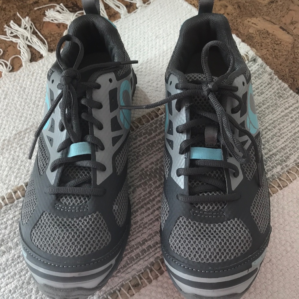 Women’s Pearl Izumi Trail Cycling Shoes